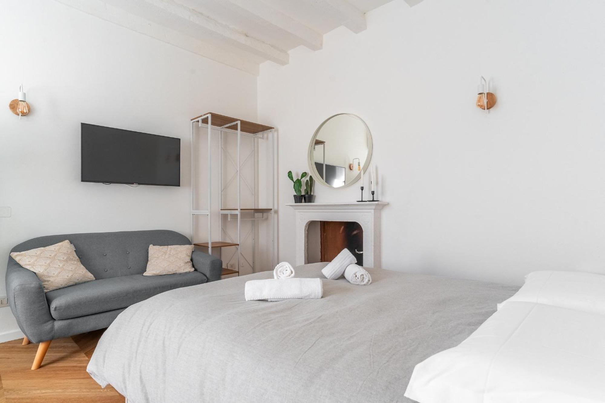 Milan Stay - Alzaia Naviglio Grande Номер фото